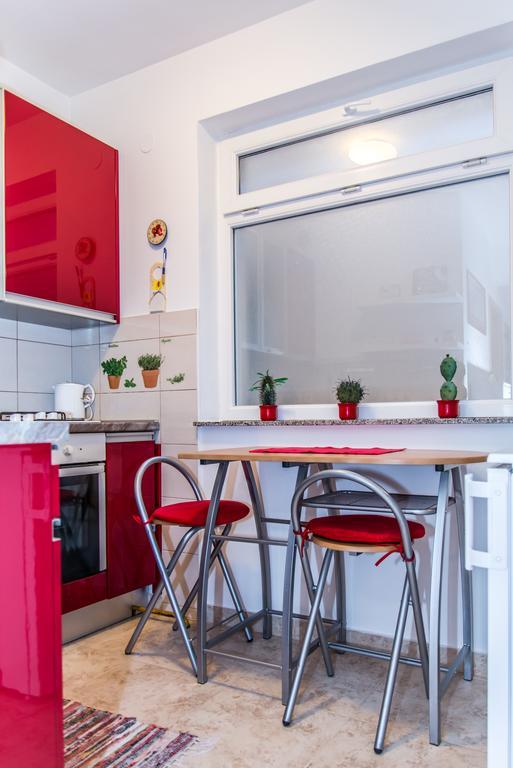 Apartment Flores Ösek Dış mekan fotoğraf