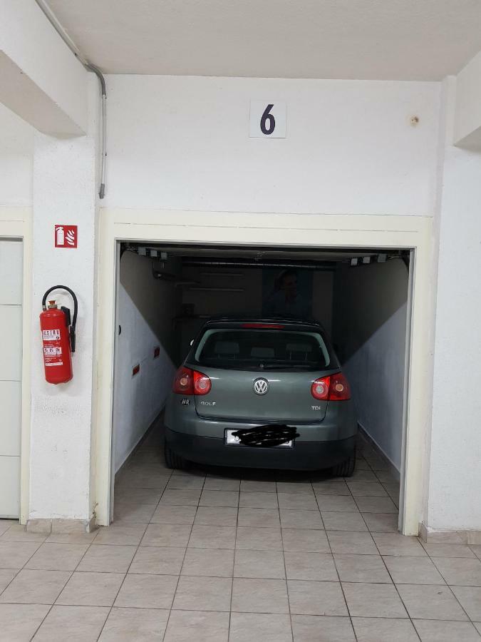 Apartment Flores Ösek Dış mekan fotoğraf